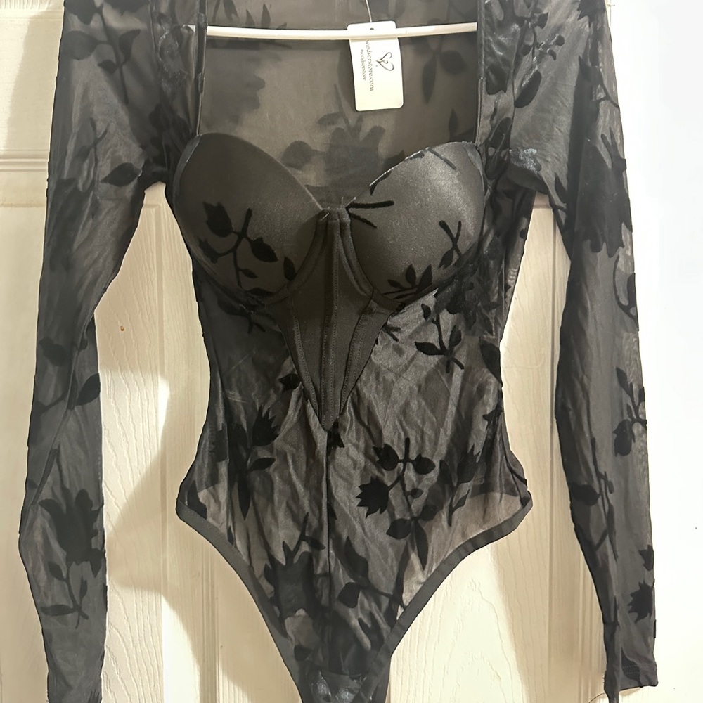 Black Ruched Bodysuit - Picture 4 of 7